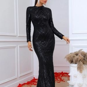 Black sequins mermaid style long sleeve
